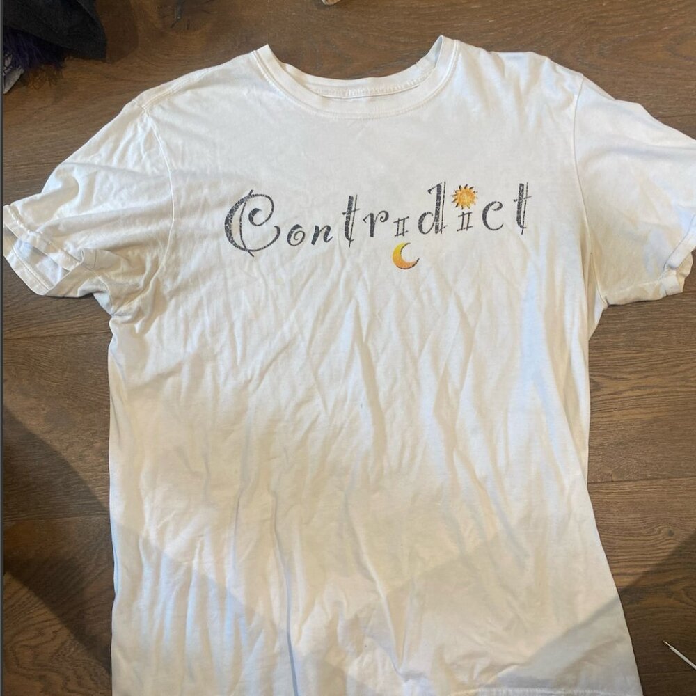 Contradict shirts
